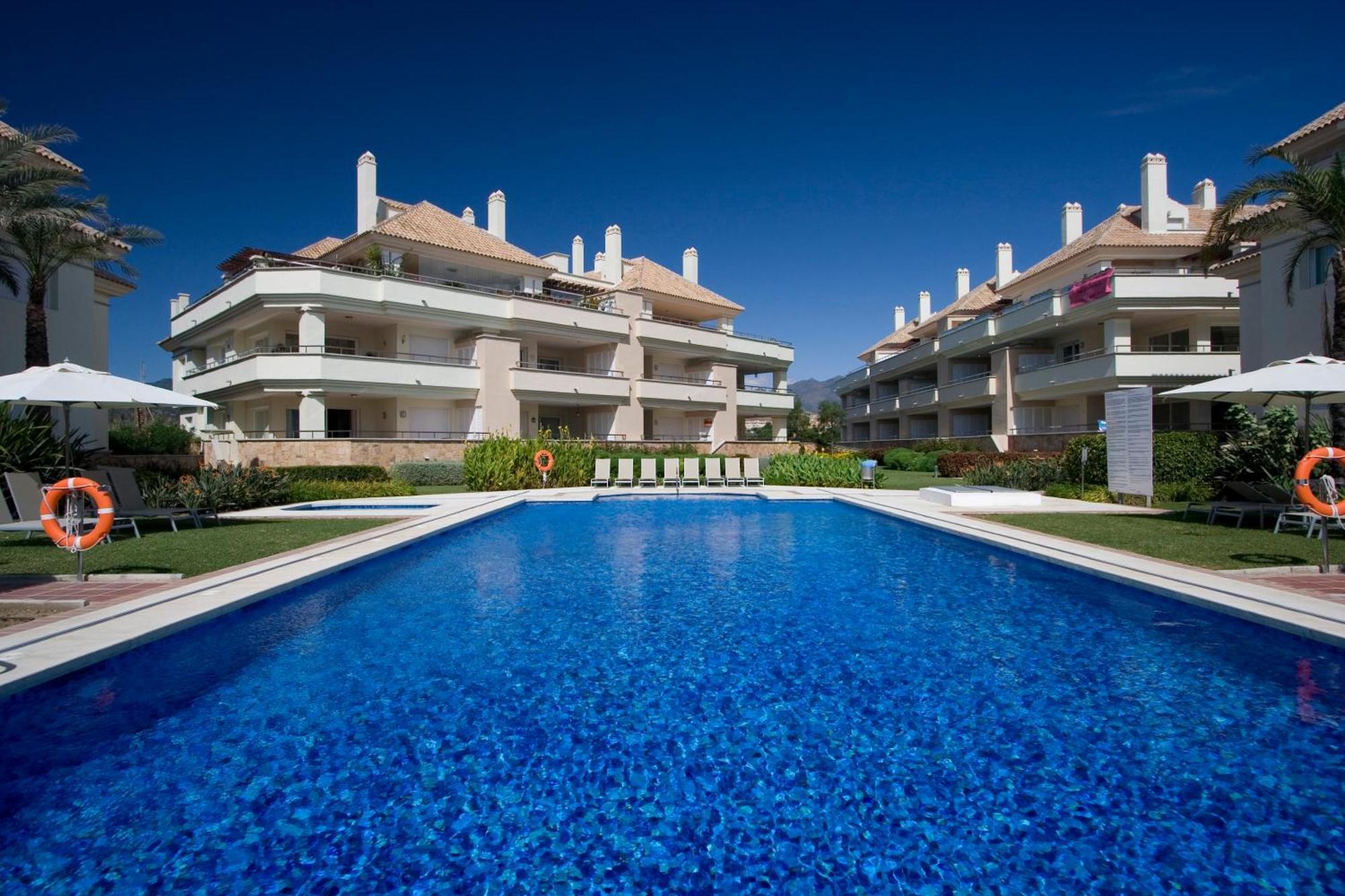 Heaven Beach Apartment 405 Estepona Exterior photo